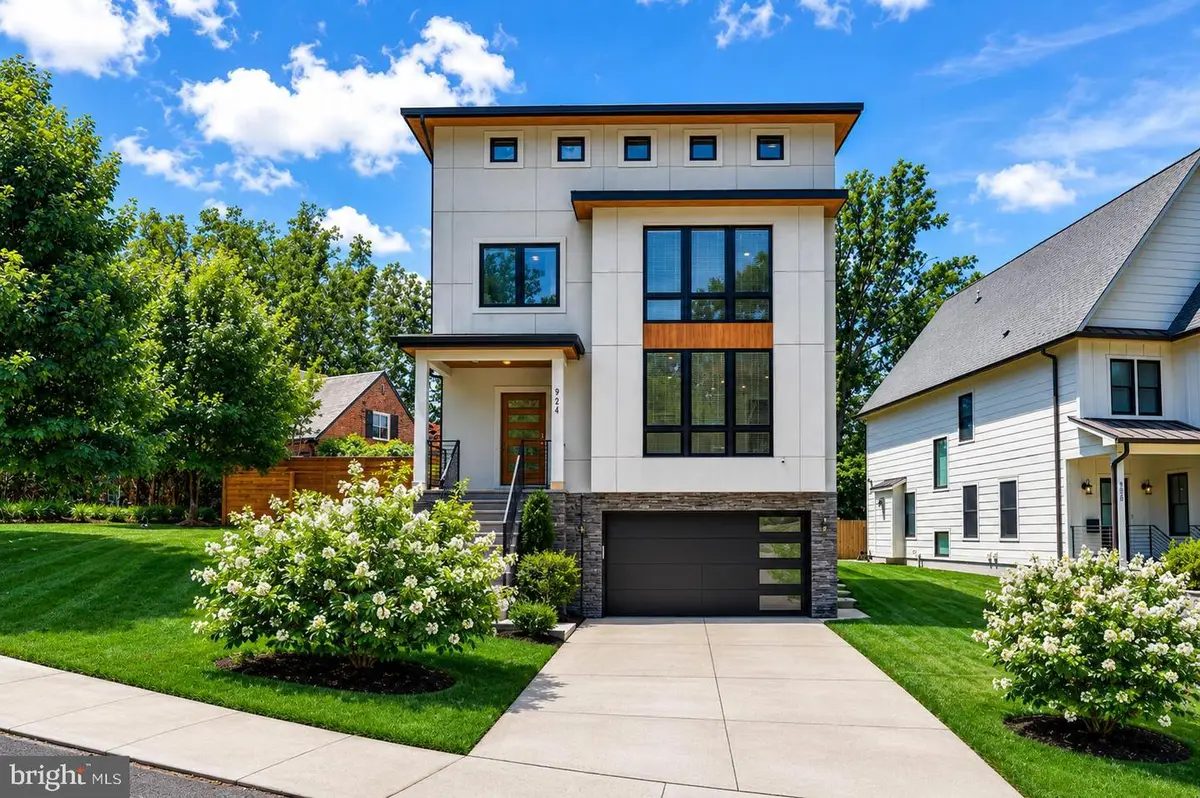 924 28th St S, Arlington, VA 22202 - #1