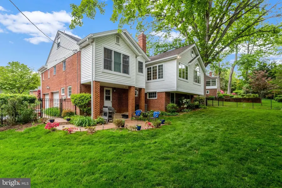 4912 28th St N, Arlington, VA 22207 - #3