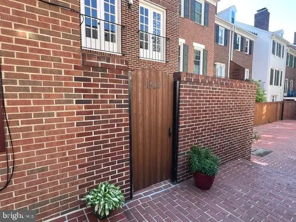 1962 N Cleveland St #1, ARLINGTON, VA 22201