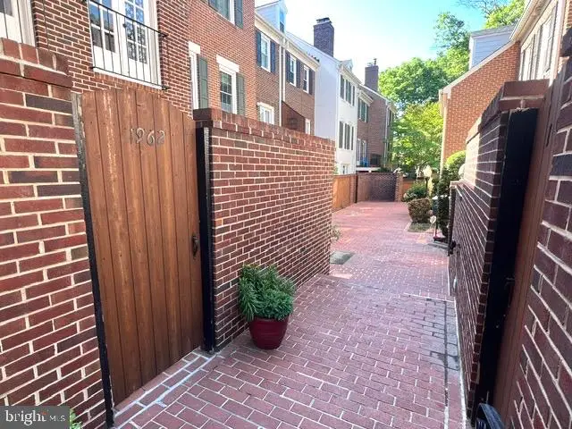 1962 N Cleveland St #1, Arlington, VA 22201 - #2