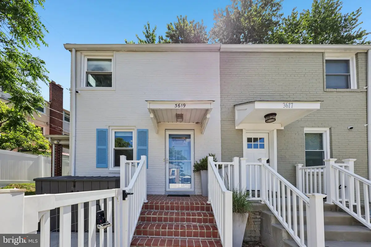 3619 S Four Mile Run, Arlington, VA 22206 - #1