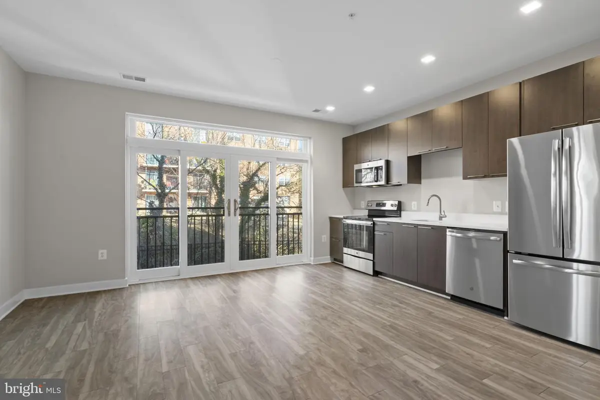 989 S Buchanan St #312, Arlington, VA 22204 - #1