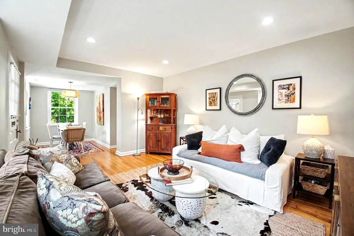 3302 S Wakefield St, Arlington, VA 22206 - #1