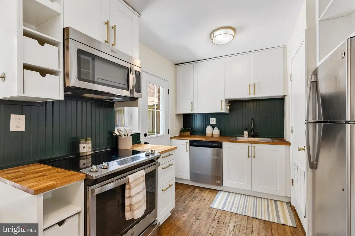 2207 6th St S, Arlington, VA 22204 - #1