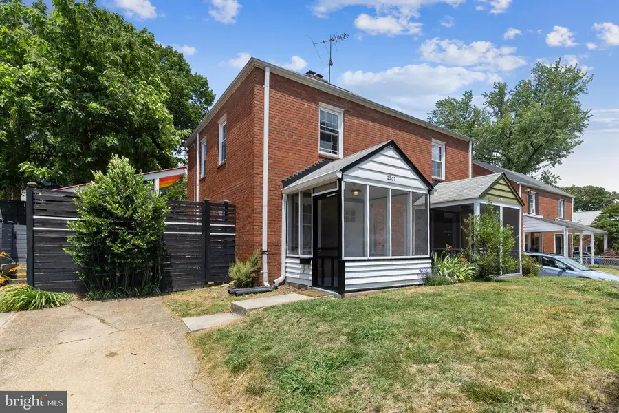 2207 6th St S, Arlington, VA 22204 - #2