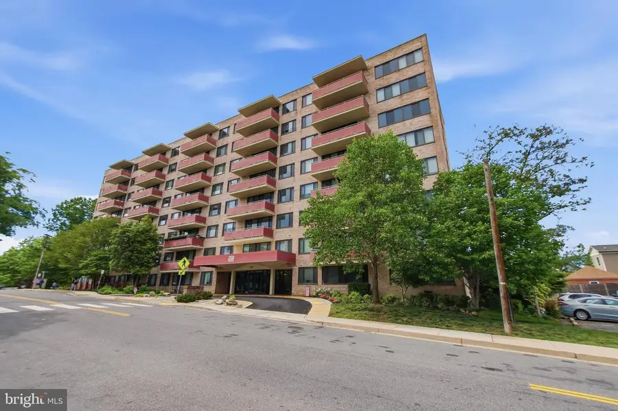 4201 Cherry Hill Rd #308, Arlington, VA 22207 - #3