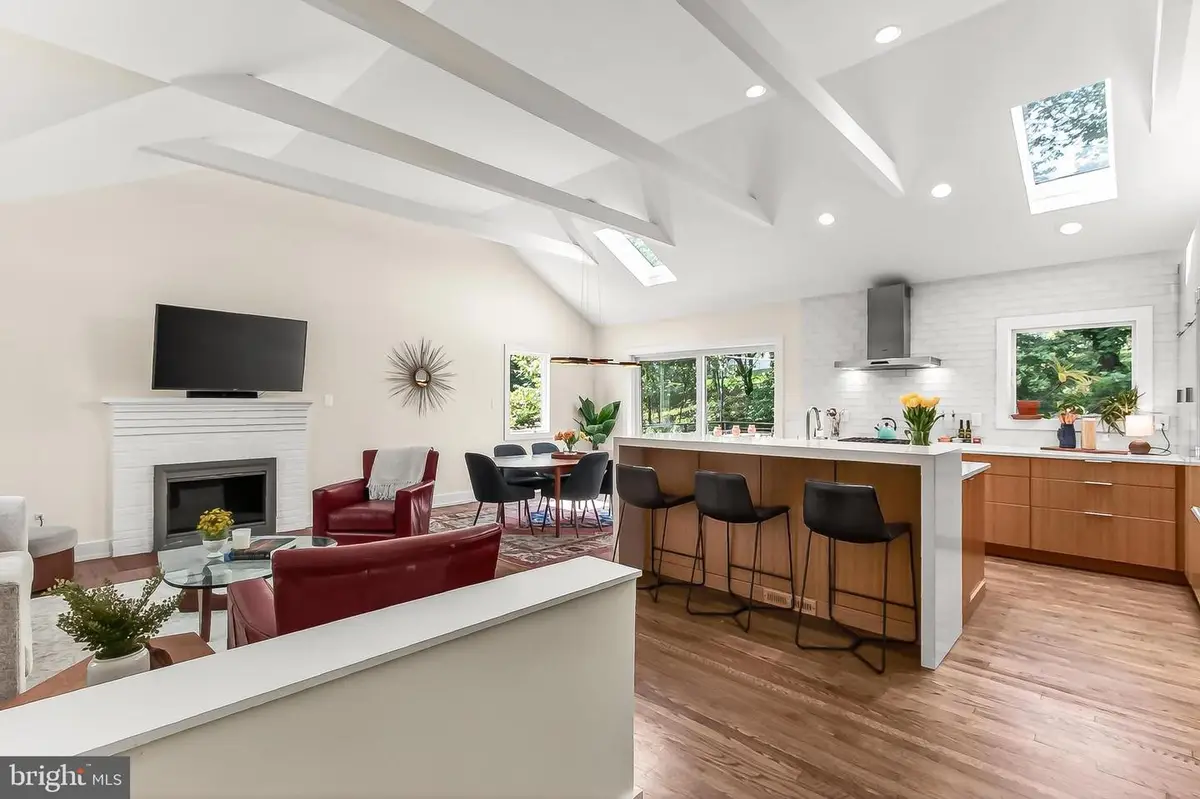 3406 18th St N, Arlington, VA 22207 - #1