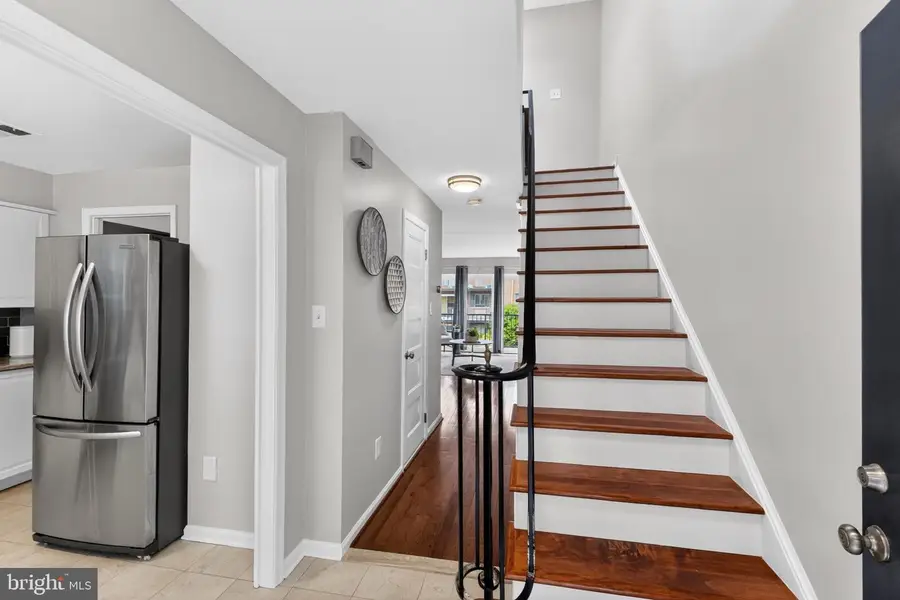 2125 N Monroe St #2, Arlington, VA 22207 - #3