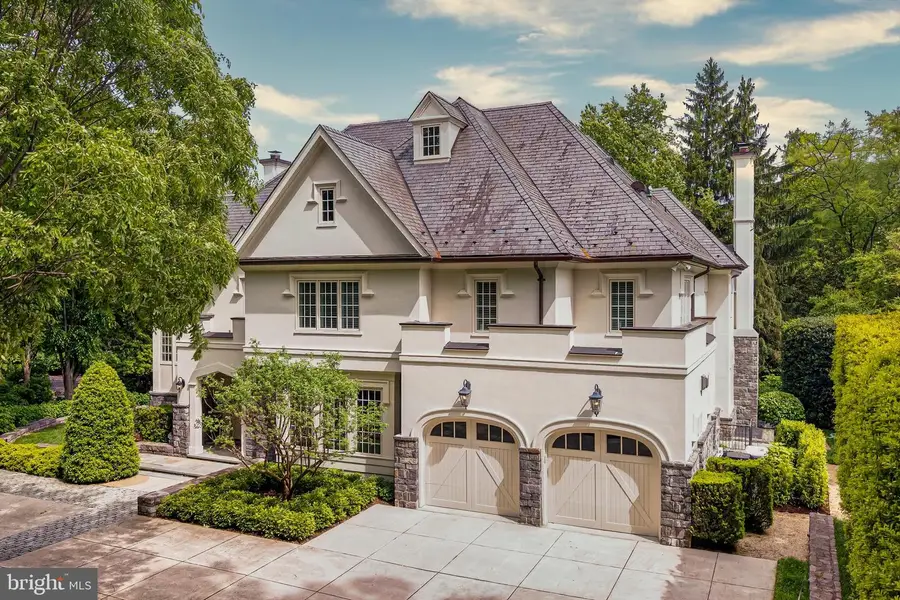 4910 Little Falls Rd, Arlington, VA 22207 - #2