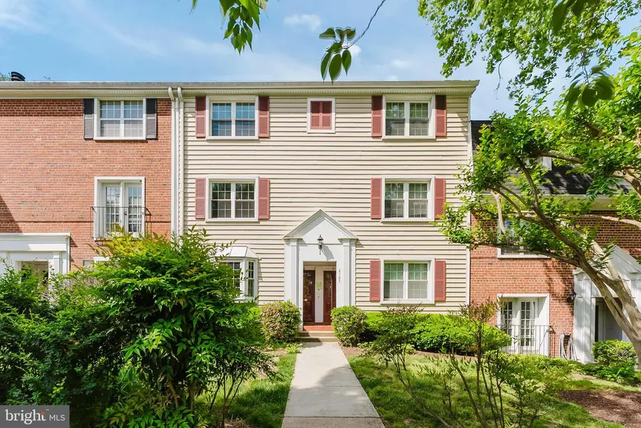 2725 S Walter Reed Dr #b, Arlington, VA 22206 - #2