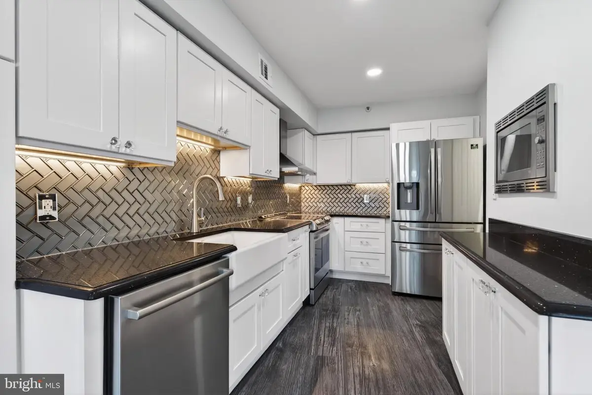 1300 Crystal Dr #1107s, Arlington, VA 22202 - #1
