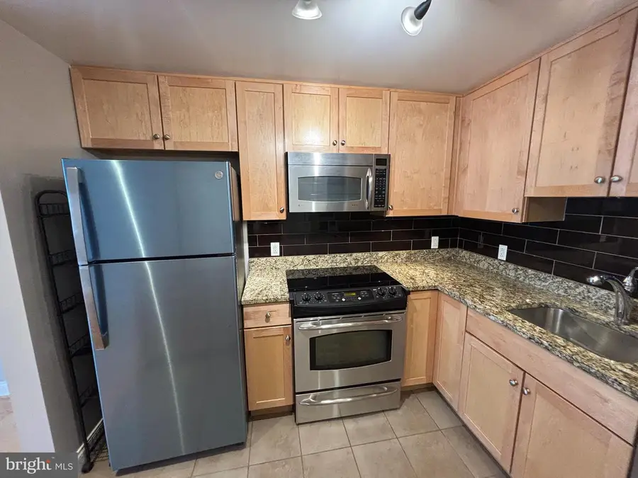 1020 N Highland St #703, Arlington, VA 22201 - #3