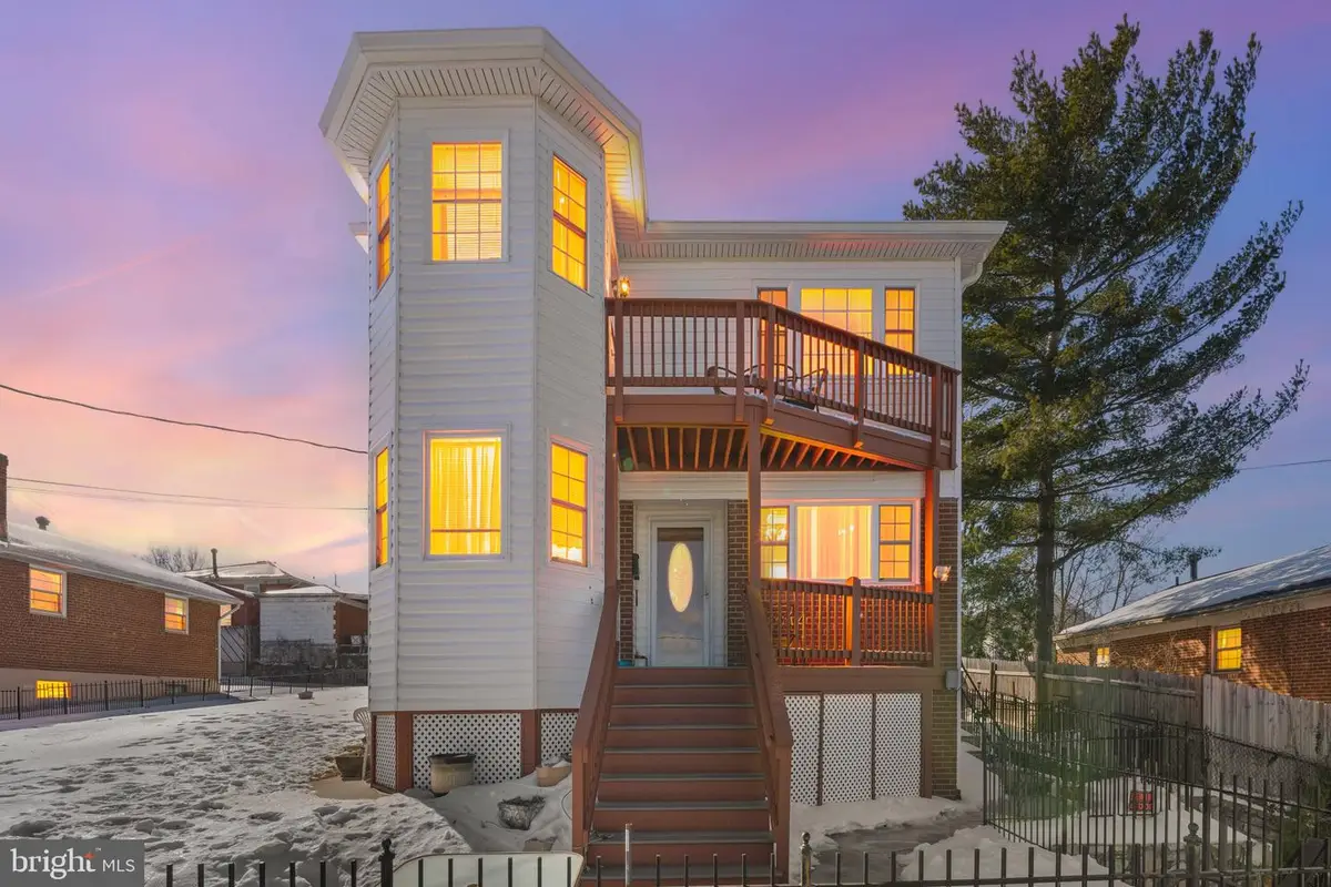 2218 S Monroe St, Arlington, VA 22206 - #1