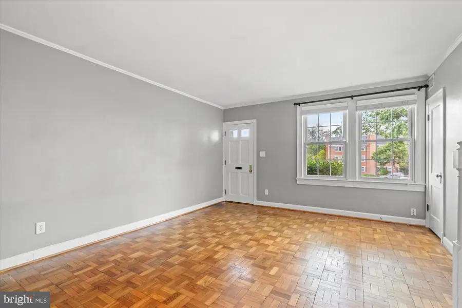 1600 S Barton St #750, Arlington, VA 22204 - #3