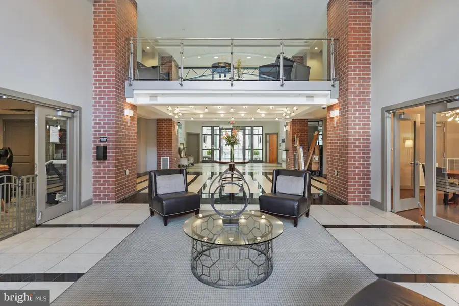 1021 N Garfield St #233, Arlington, VA 22201 - #3
