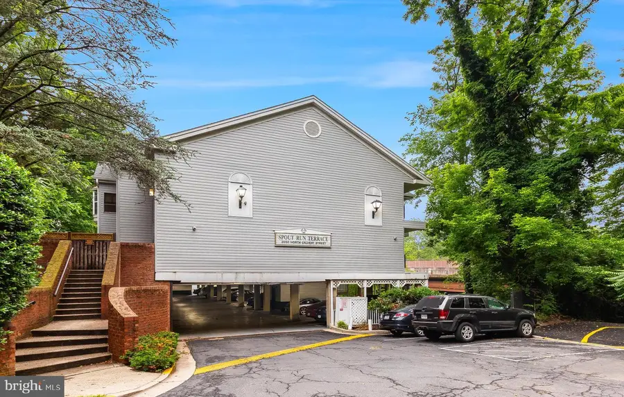 2050 N Calvert St #104, Arlington, VA 22201 - #2