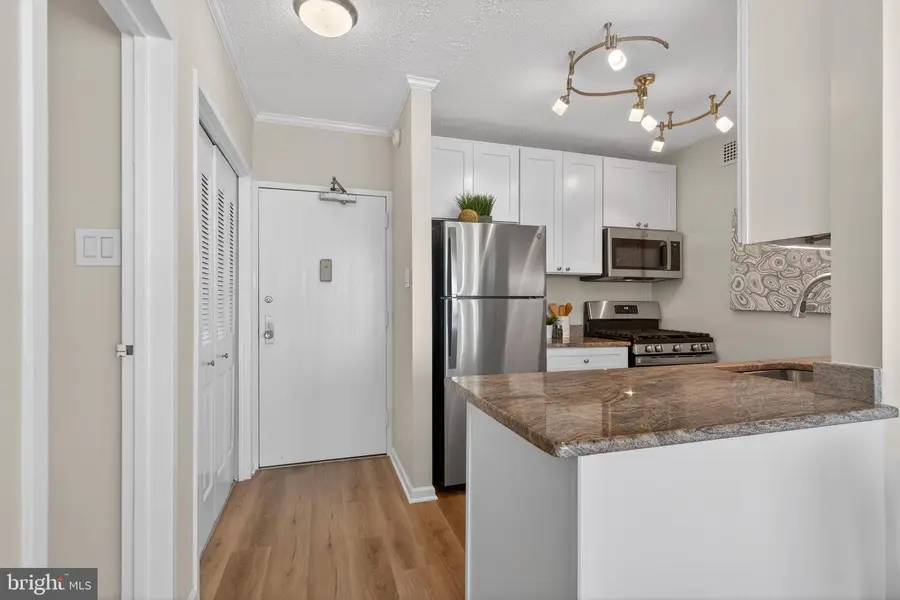 4141 N Henderson Rd #1209, Arlington, VA 22203 - #3