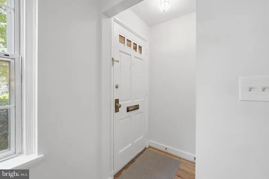 3063 S Buchanan St, Arlington, VA 22206 - #3