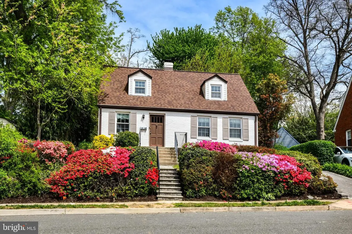 2333 N Edison St, Arlington, VA 22207 - #1