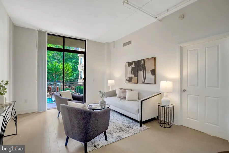 1201 N Garfield St #202, Arlington, VA 22201 - #2