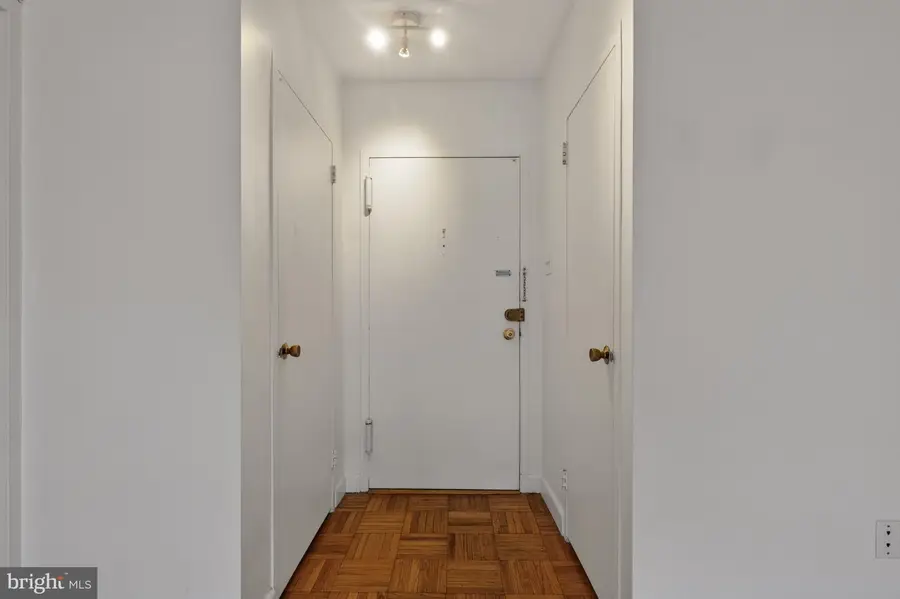 1121 Arlington Blvd #520, Arlington, VA 22209 - #2