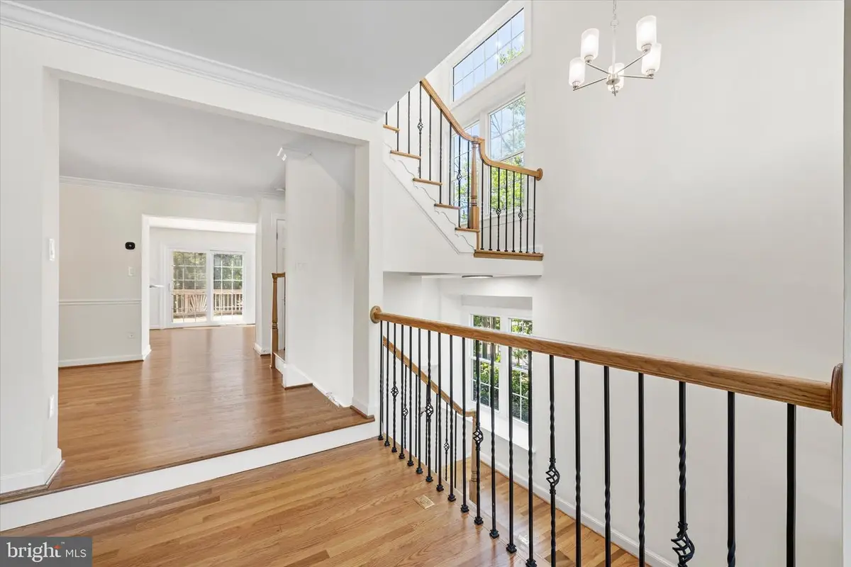 4418 S Pershing Ct, Arlington, VA 22204 - #1