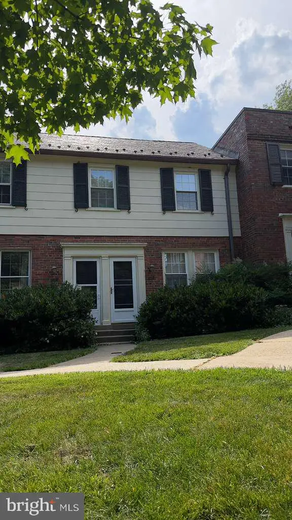 1400 S Barton St #419, ARLINGTON, VA 22204