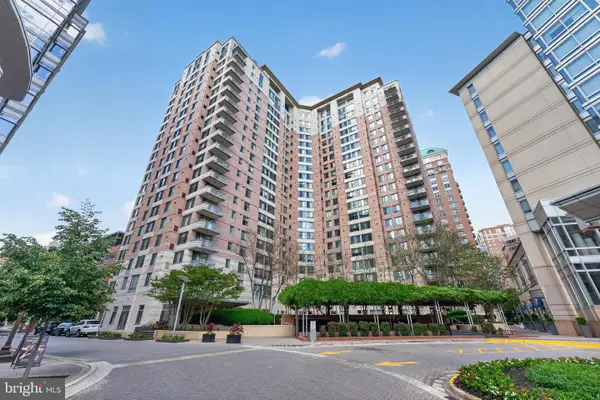 851 N Glebe Rd #1301, ARLINGTON, VA 22203