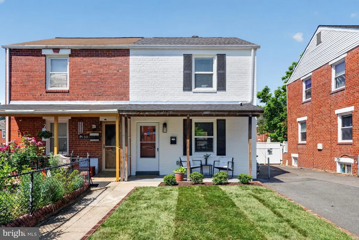2128 S Oxford St, Arlington, VA 22204 - #1