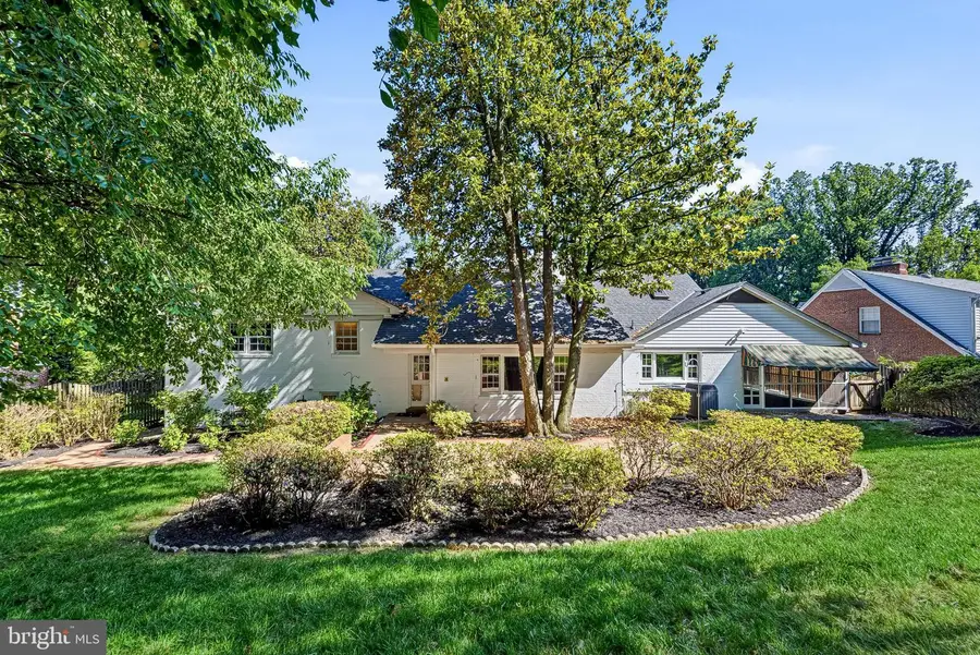 5155 37th St N, Arlington, VA 22207 - #3