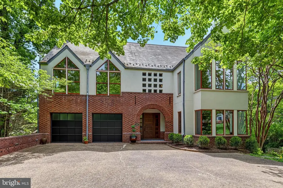 3190 N Woodrow St, Arlington, VA 22207 - #2