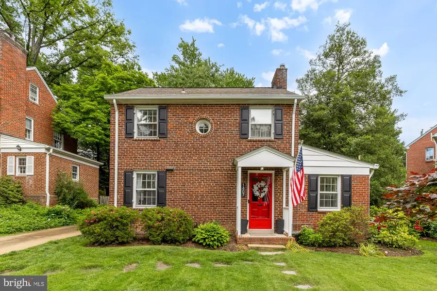 1407 N Inglewood St, Arlington, VA 22205 - #2