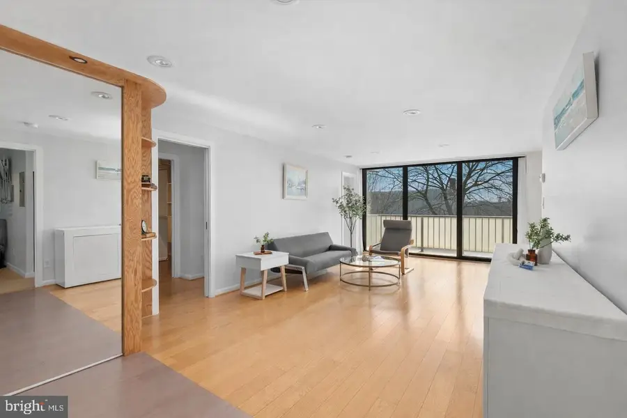 1510 12th St N #303, Arlington, VA 22209 - #3