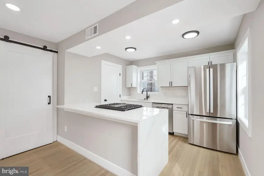 5105 11th St S, Arlington, VA 22204 - #2