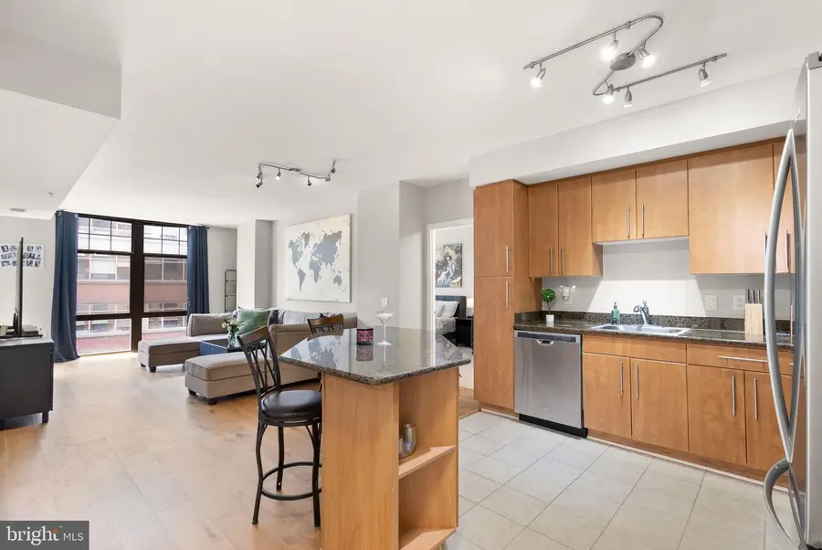1021 N Garfield St #618, Arlington, VA 22201 - #3
