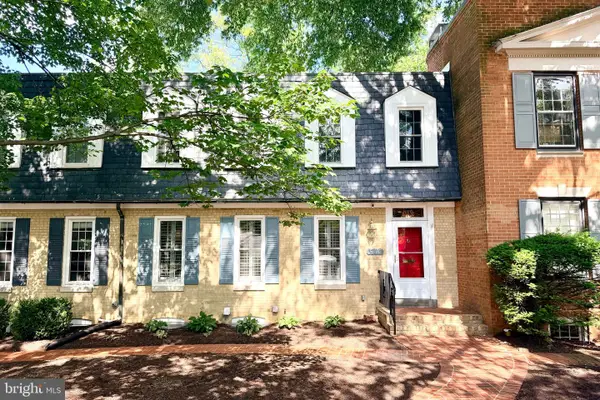 1309 N Lynnbrook Dr, ARLINGTON, VA 22201