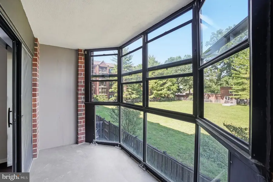 2100 Lee Hwy #219, Arlington, VA 22201 - #2