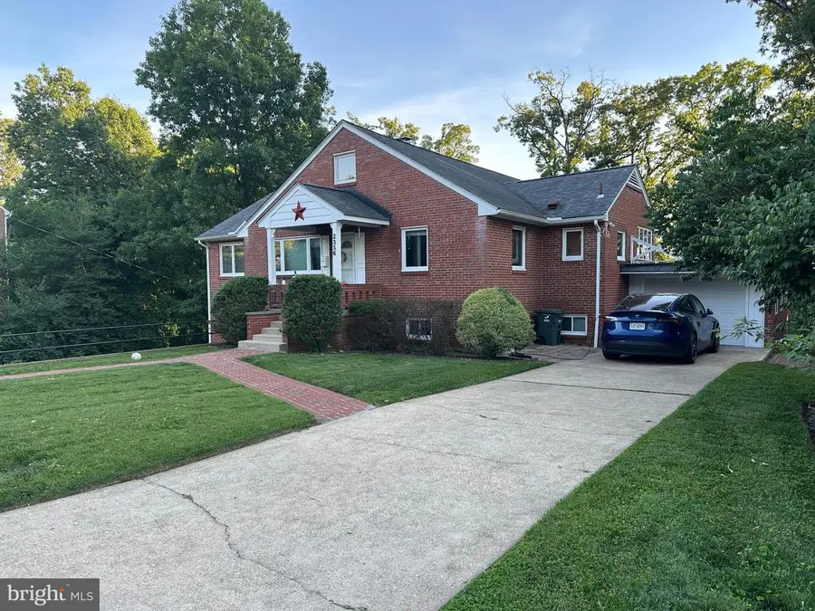 2356 Pierce St, Arlington, VA 22202 - #3