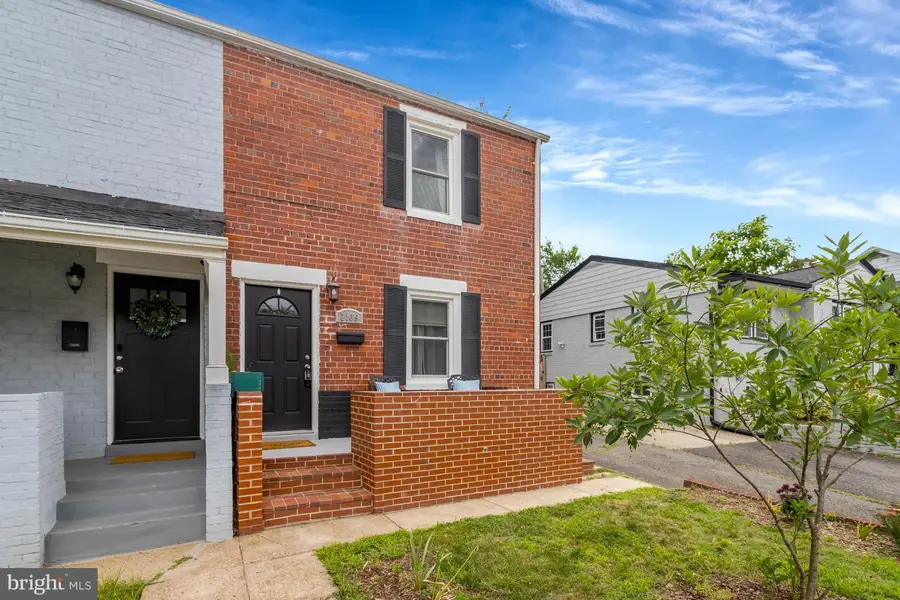 2139 S Oxford St, Arlington, VA 22204 - #2