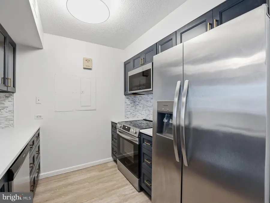 880 N Pollard St #222, Arlington, VA 22203 - #3