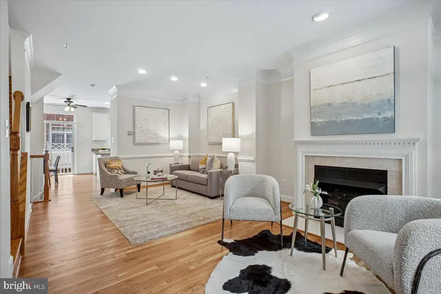 2422 14th St N, Arlington, VA 22201 - #2