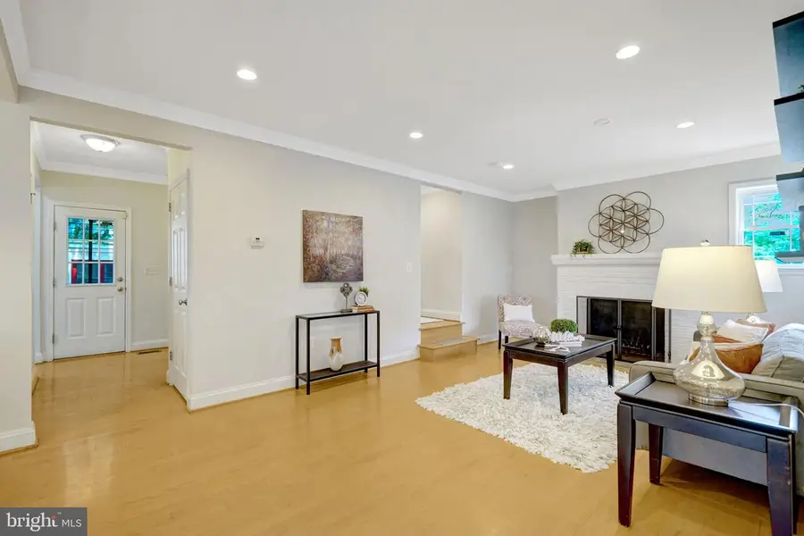 2249 N Wakefield St N, Arlington, VA 22207 - #3