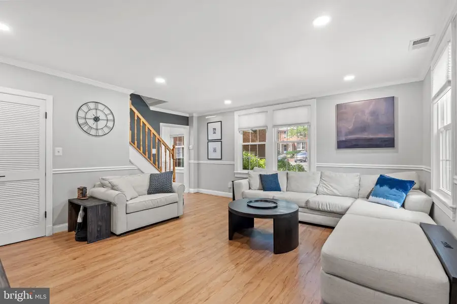 1021 S Barton St #124, Arlington, VA 22204 - #3