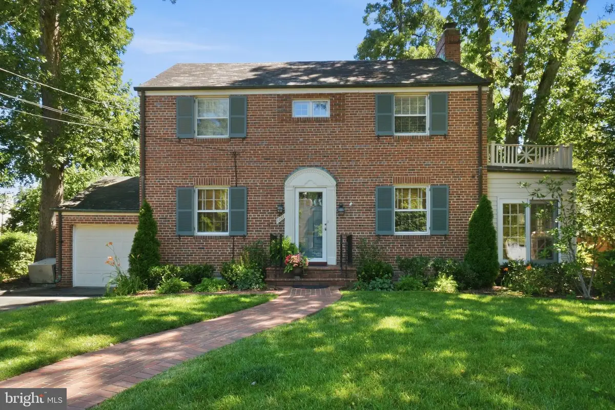 1251 S Oakcrest Rd, Arlington, VA 22202 - #1