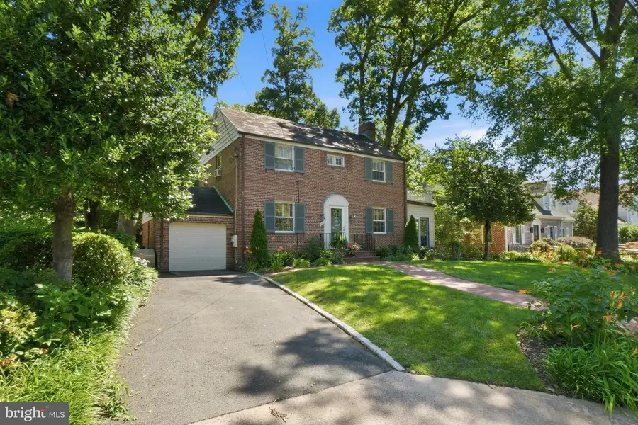 1251 S Oakcrest Rd, Arlington, VA 22202 - #2