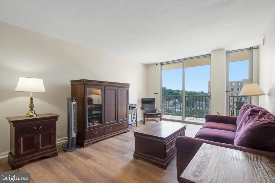 4600 S Four Mile Run Dr #1028, Arlington, VA 22204 - #2
