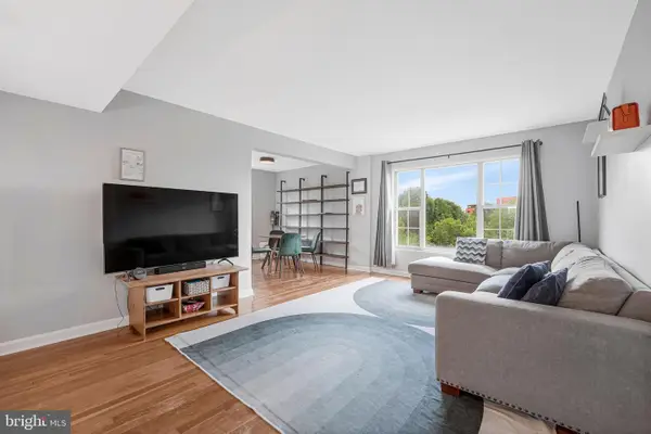 1427 N Nash St N #n-202, ARLINGTON, VA 22209