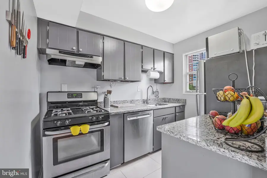 1427 N Nash St N #n-202, Arlington, VA 22209 - #3