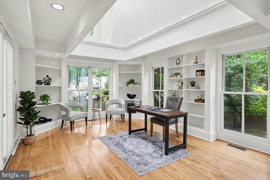 1406 N Nicholas St, Arlington, VA 22205 - #3
