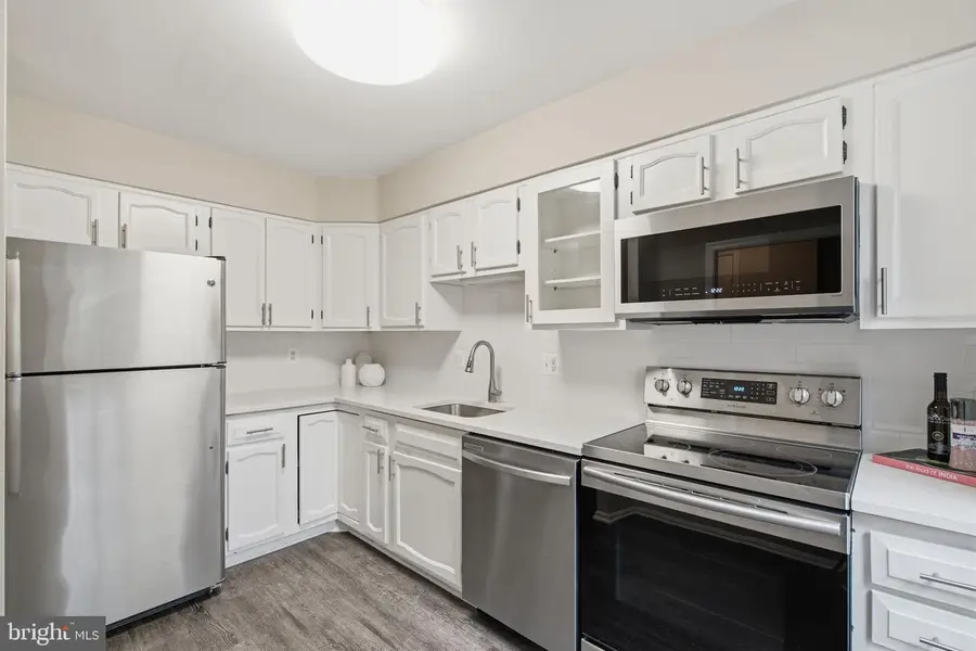 4915 7th Rd S #4915, Arlington, VA 22204 - #3